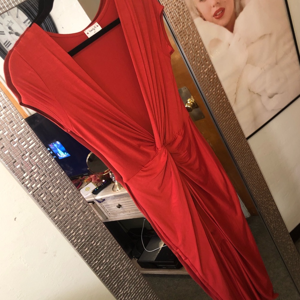 Short in front but long in the back beautiful 🌺